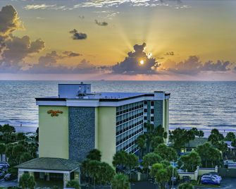 Hampton Inn Jacksonville Beach/Oceanfront - Jacksonville Beach - Building