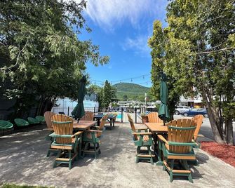 湖上歐蘇利文汽車旅館 - 萊克喬治 - 喬治湖 - 天井