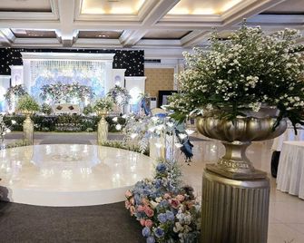 Hotel Apita Cirebon - Cirebon - Lobby