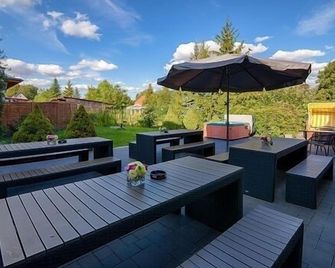 Flair Hotel Reuner - Zossen - Innenhof
