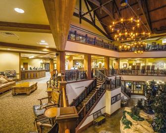 Glacier Canyon Resort With Free access to WaterParks and other Amenities - Baraboo - Bar