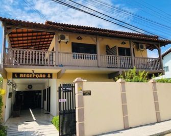 Pousada Juliane - Penha - Toà nhà