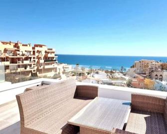 Modern terrassed house close beach - Málaga - Balcón