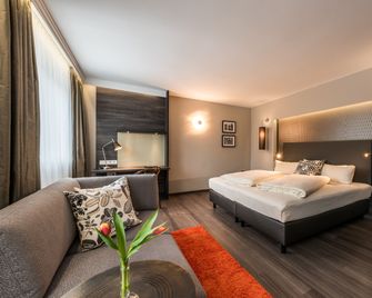 Hotel Säntis - München - Slaapkamer