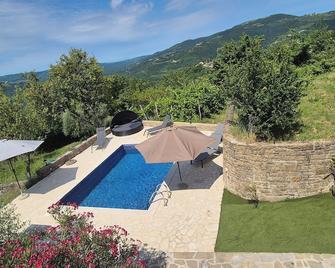 Villa Wisteria, It's all about the view! - Livade - Bazén