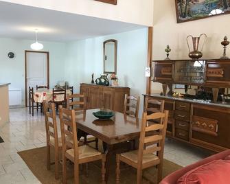 Le petit ru - Voulême - Comedor