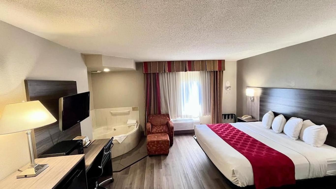 Ramada By Wyndham Platte City Kci Airport