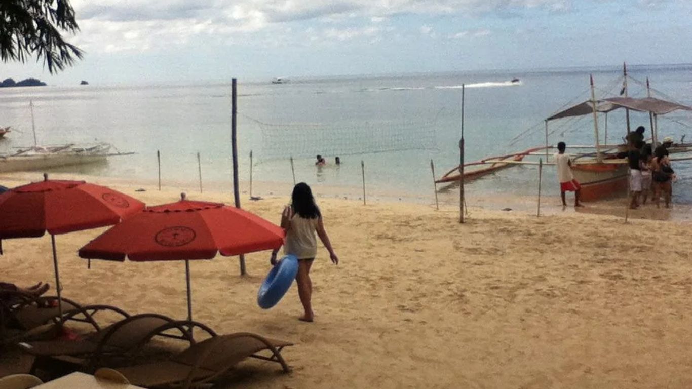 Nataasan Beach Resort And Dive Center