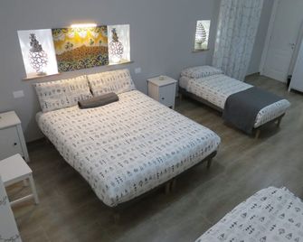 B&b Maison Blanche - Caltagirone - Slaapkamer