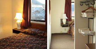 The Driftwood Hotel - Juneau - Slaapkamer