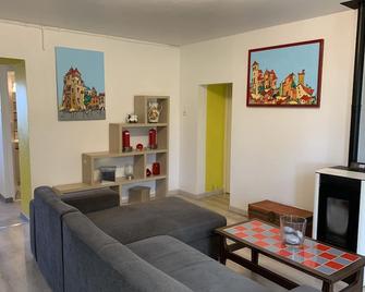 Cottage for 4 people on the heights of St Cirq Lapopie. - Saint-Cirq-Lapopie - Salon