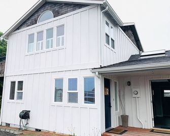 Your Home Away From Home! Pet-friendly, Free Parking, Near Long Beach Boardwalk - Long Beach - Budova