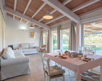 Agriturismo Terre DI Castiglione - Castiglione della Pescaia - Sala pranzo