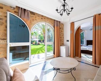 Dar Mhenna de fêtes & séminaires - Hammamet - Wohnzimmer