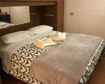 The sweet Frascati Home - Frascati - Sypialnia