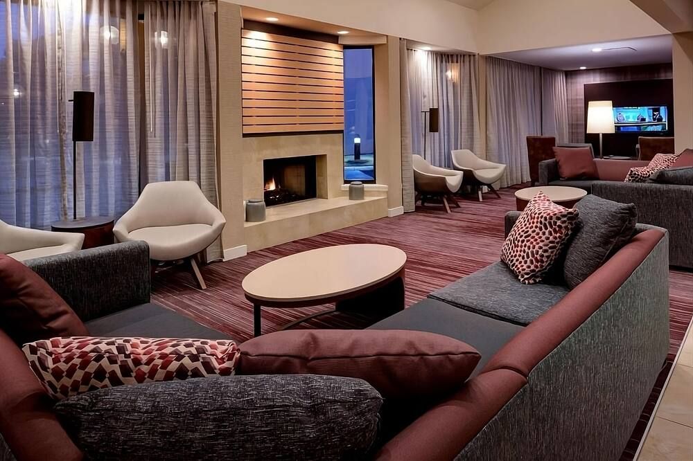 Explore Kansas City! Pet-friendly, Parking, Short Drive to Arrowhead Stadium! - مدينة كانساس - ردهة
