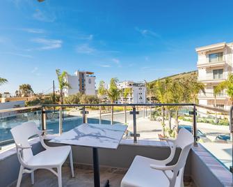 Hotel Heksamil - Ksamil - Balcony