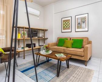 Aris Athens Suites - Athens - Living room