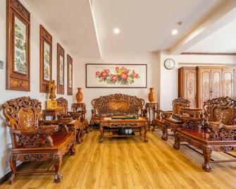 Yuqianchi Business Hotel - Qinhuangdao - Huiskamer