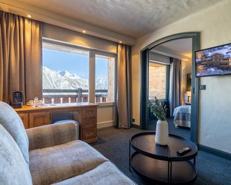 لو جراند هوتل كورشيفيل 1850 - Courchevel - غرفة معيشة