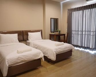 Chompu Nakarin Apartment - Trang