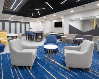 Hampton Inn Verona at Turning Stone - Verona - Salónek