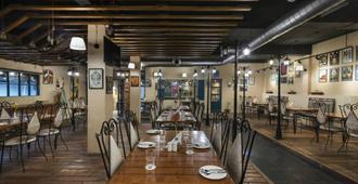 10 Park Street Bed & Breakfast - Gorakhpur - Restaurante