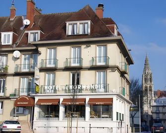 Logis Hôtel & Restaurant - Le Normandie - Rives-en-Seine - Gebäude