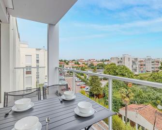 1 Bedroom Awesome Apartment In Royan - Royan - Balcon