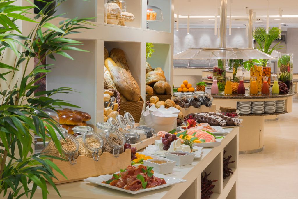 ألوا سويتس فويرتيفينتورا -سشامامل جميع الخدمات