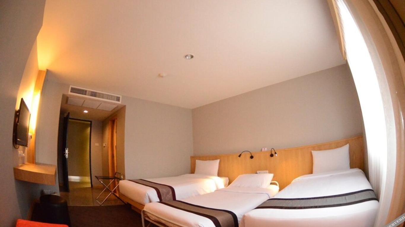 هوتل فيستا إكسبريس