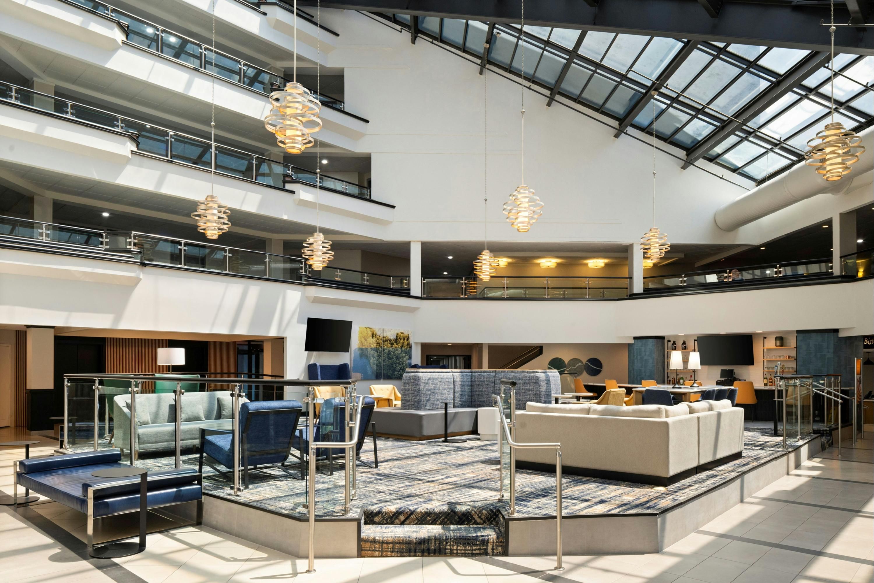 DoubleTree by Hilton Richmond - Midlothian - Richmond - Lobby