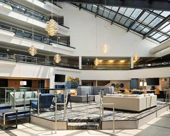 DoubleTree by Hilton Richmond - Midlothian - Richmond - Lobby
