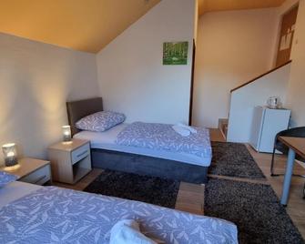 Apartman - sobe Corina-blizu Osijeka - Bilje - Habitación