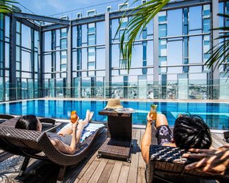 Novotel Ambassador Seoul Dongdaemun Hotels & Residences - Seoul - Pool