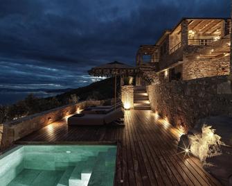 Peliva Nature Suites Complex - Kala Nera - Pool