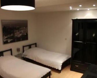 Fair Trade Apartment - Düsseldorf - Habitació