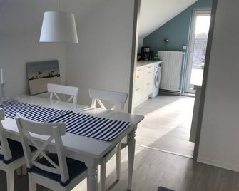 Ferienwohnung Sonnendeck - Eckernförde - Eetruimte