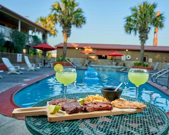 Family Garden Inn & Suites - Laredo - Ravintola