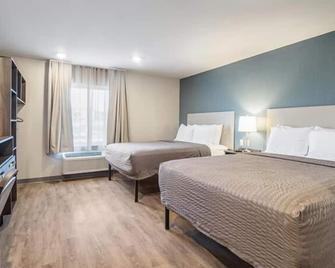 Peaceful Getaway in Bellflower! 3 Relaxing Units, Pets Allowed, Kitchen! - Bellflower - Ložnice