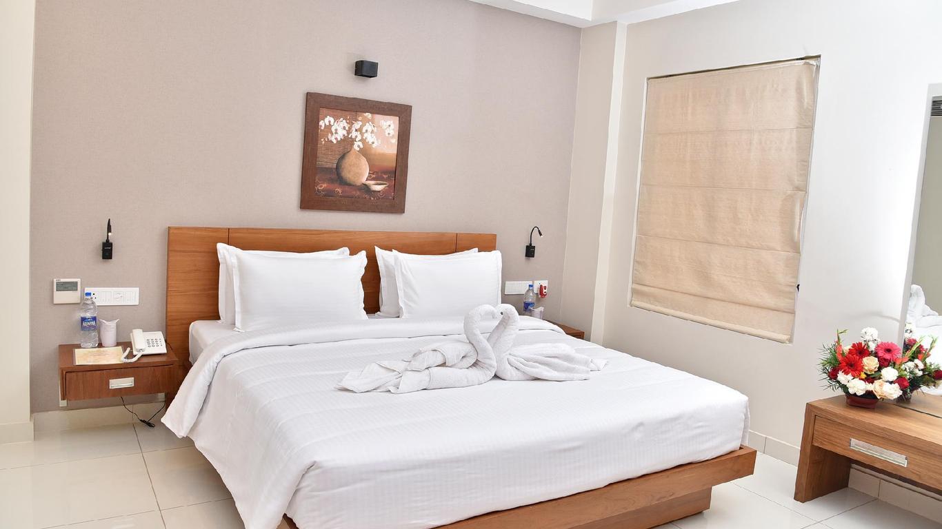 Navaratna Inn A Luxury Hotel