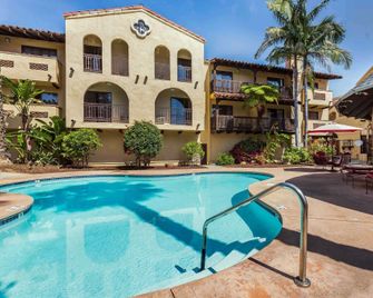 Quality Inn Fallbrook I-15 - Fallbrook - Pool