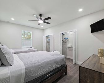 #1 The Brooksville Belle by Joyful - Brooksville - Slaapkamer