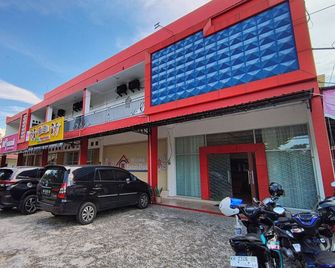 Hotel O near Palangka Raya Mall formerly Wisma Esun Bue Palangkaraya - Палангкарая - Будівля