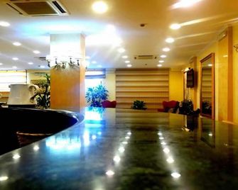 Hotel Orizzonte - Letojanni - Лоббі