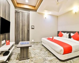 OYO 10962 Hotel Om Balaji - Ahmedabad - Habitación