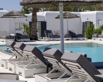 Giannoulaki Resort - Ornos - Pool