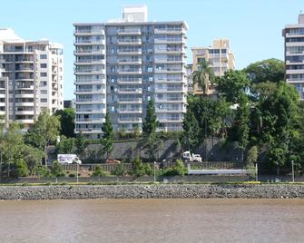 Fairthorpe Apartments - Brisbane