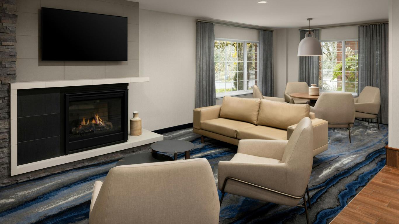 Fairfield Inn & Suites by Marriott Lake Oswego