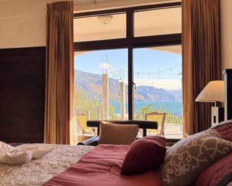 Hotel Mercy - San Juan La Laguna
